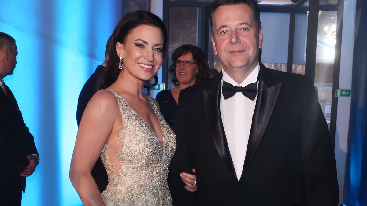 Plesová sezóna zahájena: Partyšová s miliardářem Faitem, „Pamela“ Kocurová s manželem, a ani Kuchařová nepřišla sama